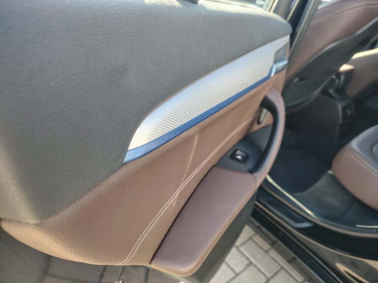 WhatsApp Image 2025-10-08 at 17.18.17 (2)