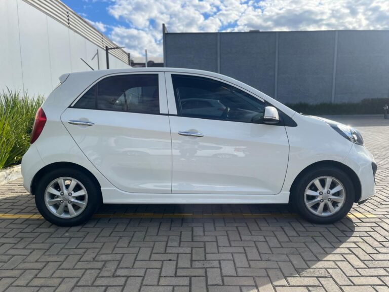 WhatsApp Image 2025-10-13 at 09.02.33 (2)