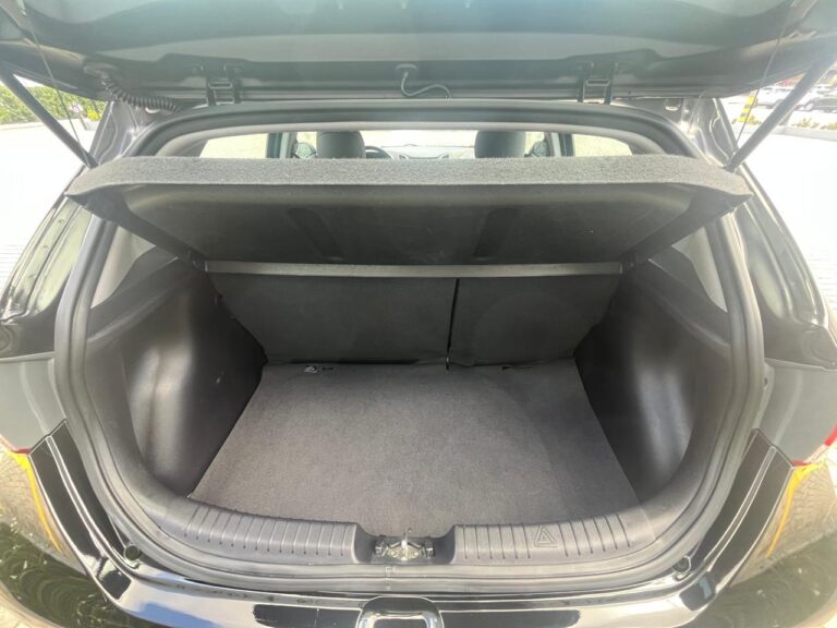 WhatsApp Image 2025-12-04 at 14.11.56 (1) - Copia