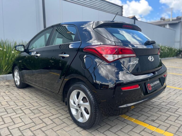 WhatsApp Image 2025-12-04 at 14.11.57 (2) - Copia